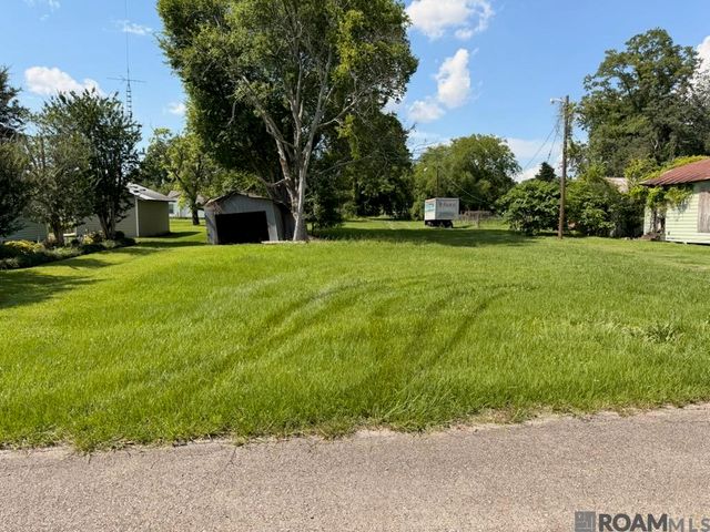 416 California Ave, Port Allen, LA 70767