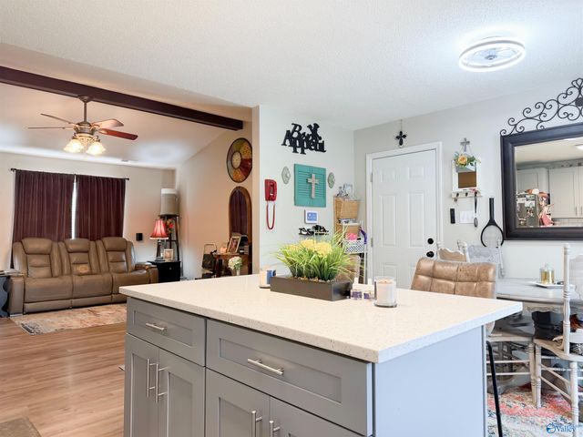 3 Robin Court, Hartselle, AL 35640