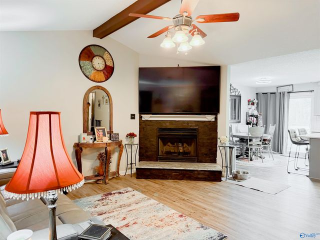 3 Robin Court, Hartselle, AL 35640