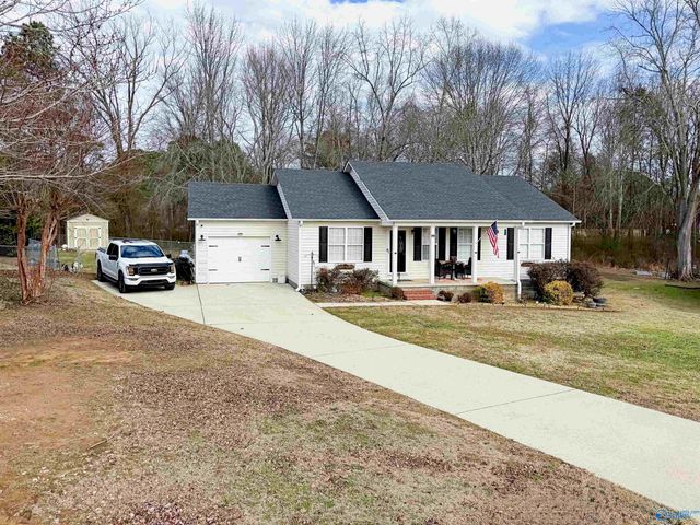 3 Robin Court, Hartselle, AL 35640