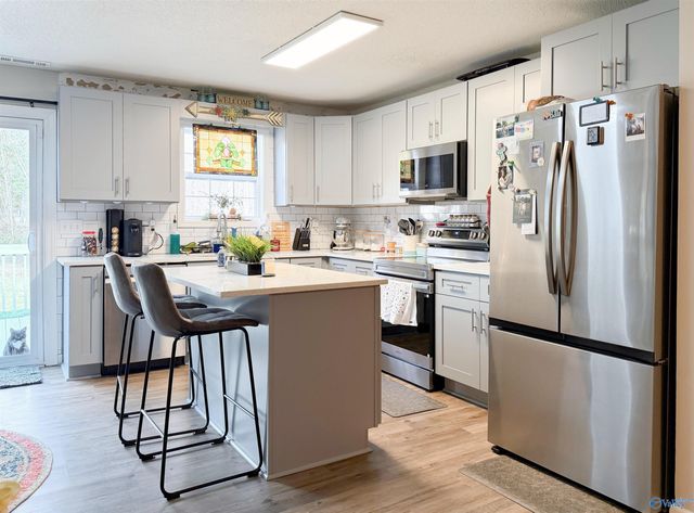 3 Robin Court, Hartselle, AL 35640