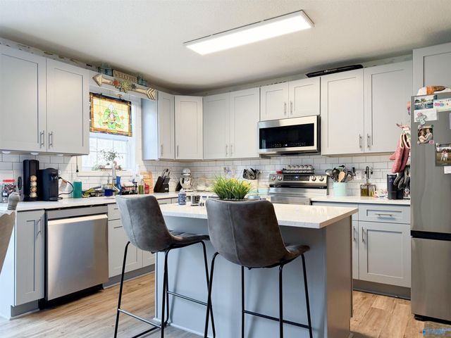 3 Robin Court, Hartselle, AL 35640