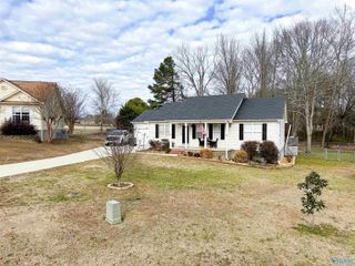 3 Robin Court, Hartselle, AL 35640