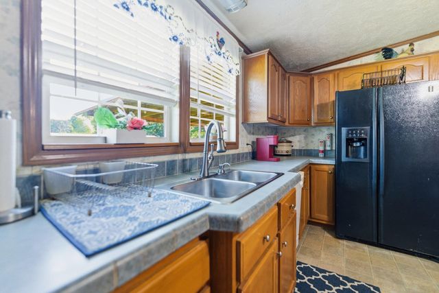 246 Briarwood Drive, Burnside, KY 42519