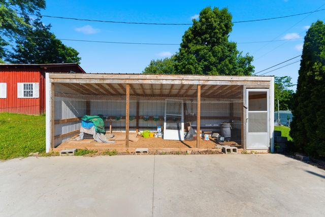 246 Briarwood Drive, Burnside, KY 42519