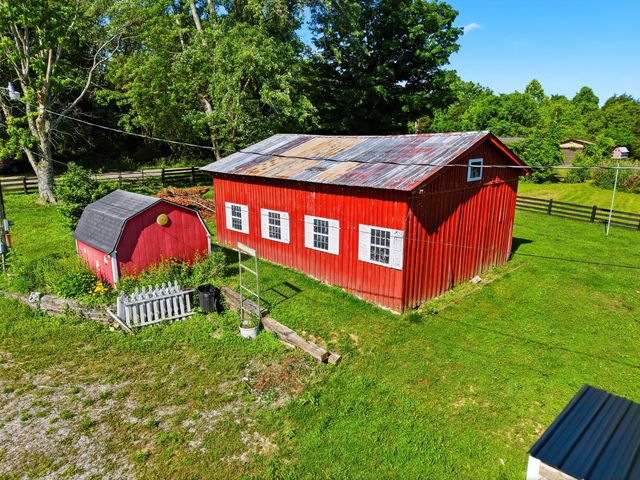 246 Briarwood Drive, Burnside, KY 42519