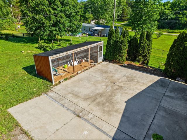 246 Briarwood Drive, Burnside, KY 42519