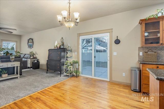 1524 W Loretta St, Meridian, ID 83646