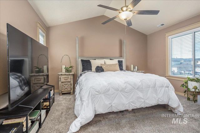 1524 W Loretta St, Meridian, ID 83646