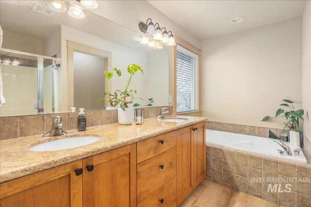 1524 W Loretta St, Meridian, ID 83646