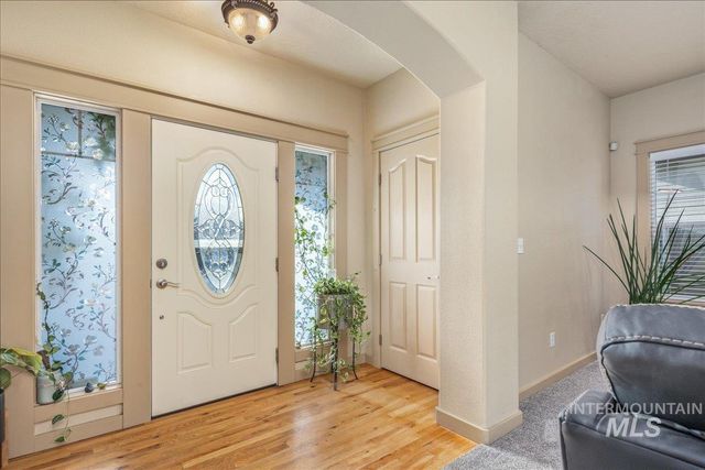 1524 W Loretta St, Meridian, ID 83646