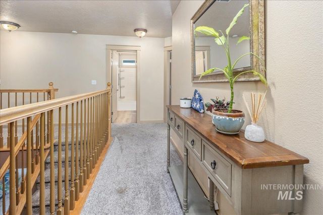 1524 W Loretta St, Meridian, ID 83646