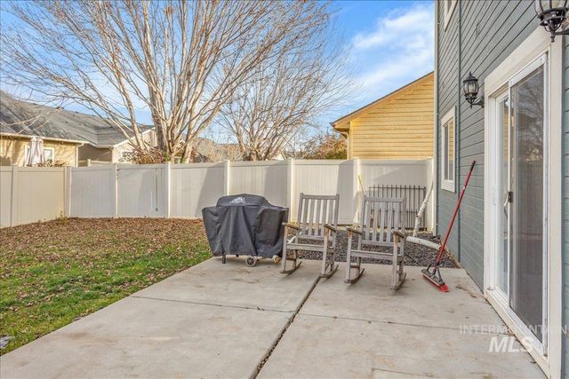 1524 W Loretta St, Meridian, ID 83646