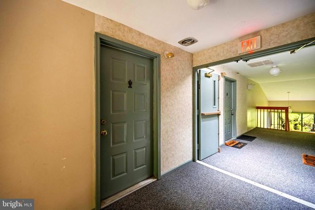 2332 OLD STONE MILL DR, Cranbury, NJ 08512