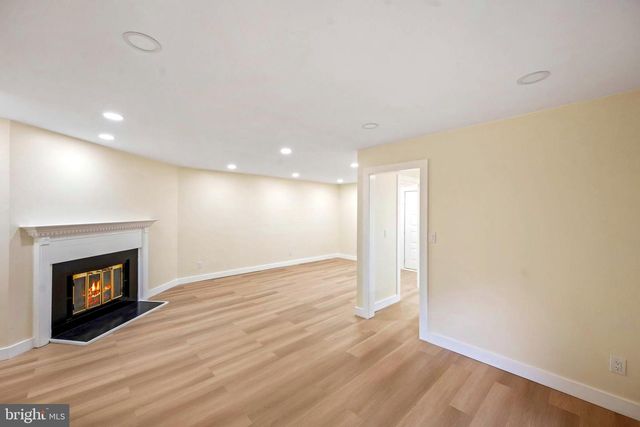 2332 OLD STONE MILL DR, Cranbury, NJ 08512