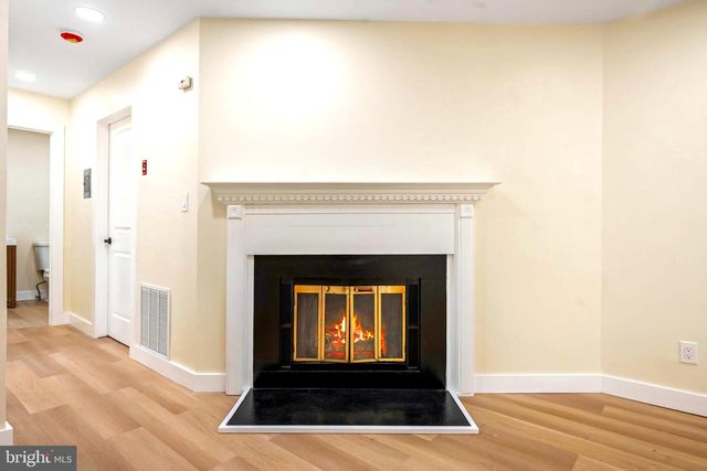 2332 OLD STONE MILL DR, Cranbury, NJ 08512
