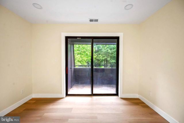 2332 OLD STONE MILL DR, Cranbury, NJ 08512