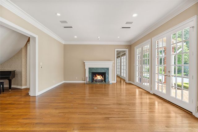 5 Long Timbers Trail, Houston, TX 77024