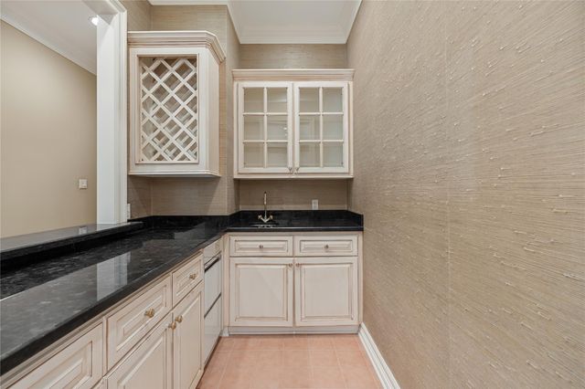 5 Long Timbers Trail, Houston, TX 77024