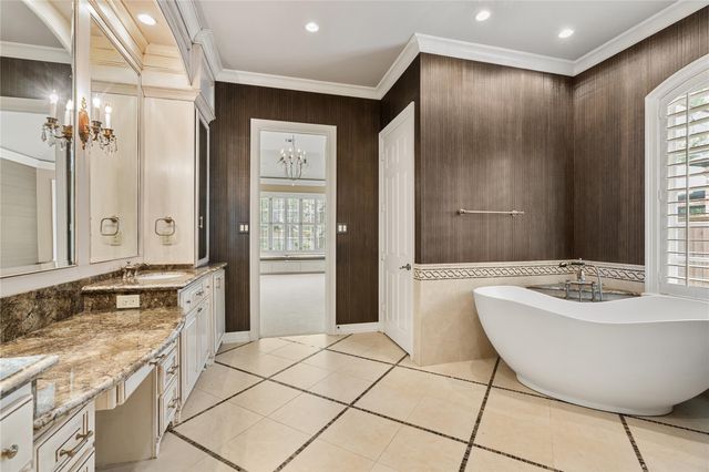 5 Long Timbers Trail, Houston, TX 77024