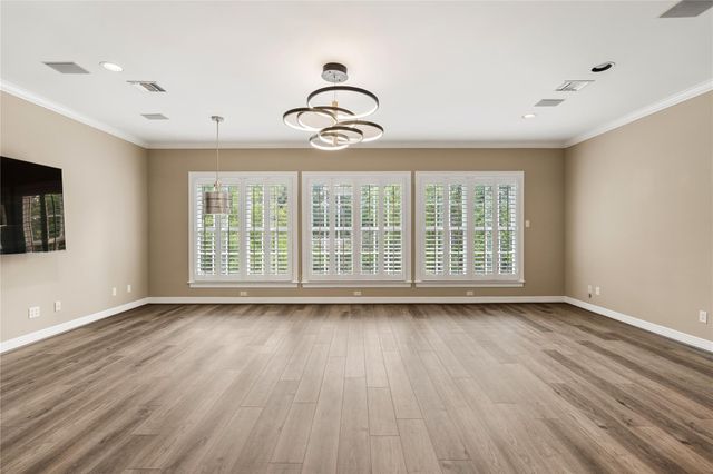 5 Long Timbers Trail, Houston, TX 77024