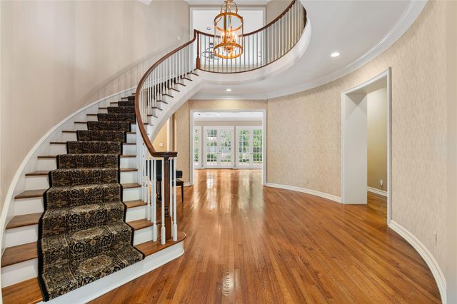 5 Long Timbers Trail, Houston, TX 77024