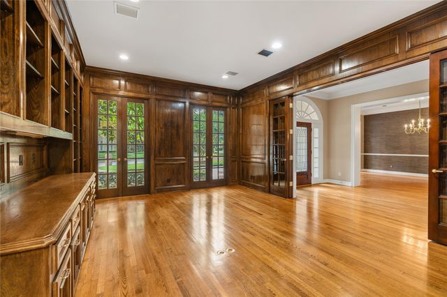 5 Long Timbers Trail, Houston, TX 77024