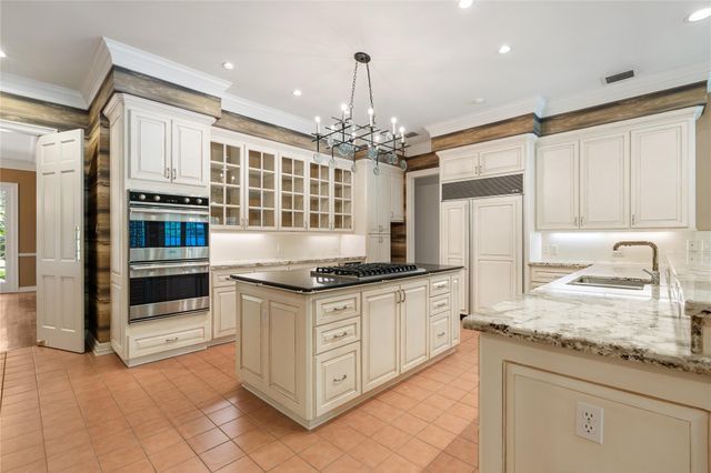 5 Long Timbers Trail, Houston, TX 77024