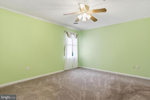 1240 GRAND LEGACY DR, Hagerstown, MD 21740