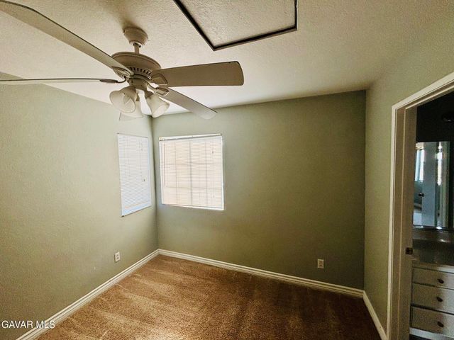 42520 W 57th Street, Lancaster, CA 93536