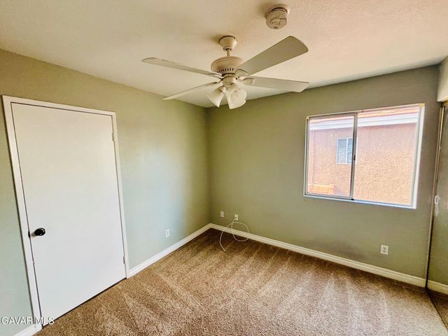 42520 W 57th Street, Lancaster, CA 93536