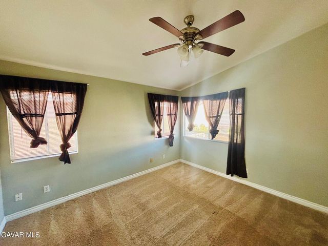 42520 W 57th Street, Lancaster, CA 93536