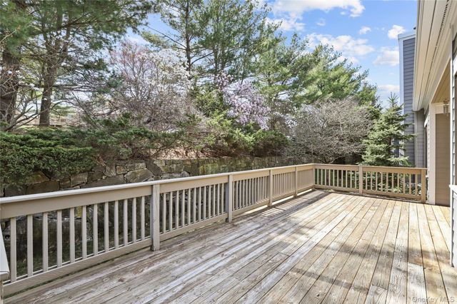 412 Heritage Hills A, Somers, NY 10589