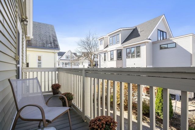 42 Packard Avenue 42, Somerville, MA 02144