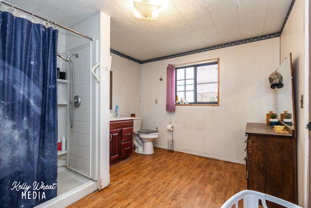 Image 17 of property listing at 1005 E 20th Street, San Angelo, TX 76903