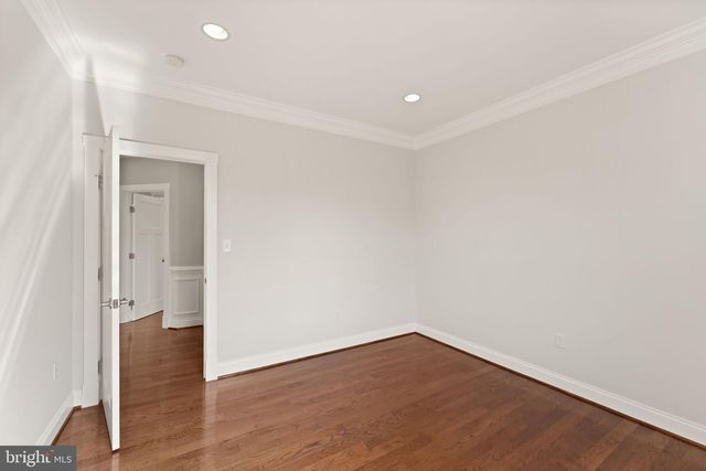 7406 VALLEYCREST BLVD, Annandale, VA 22003