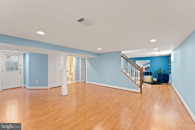 7406 VALLEYCREST BLVD, Annandale, VA 22003