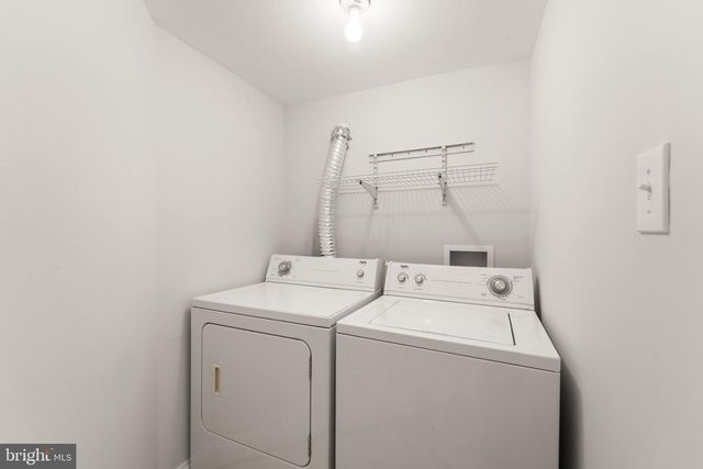 7406 VALLEYCREST BLVD, Annandale, VA 22003