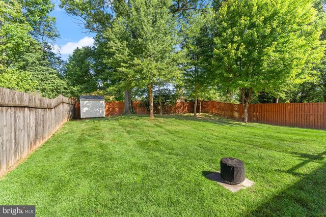 7406 VALLEYCREST BLVD, Annandale, VA 22003