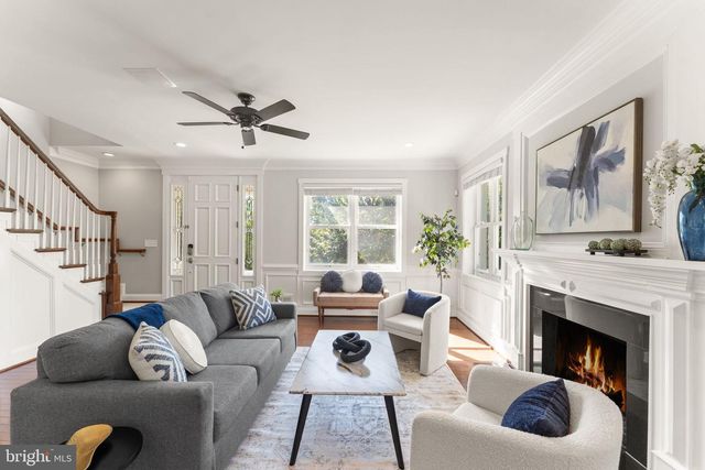 7406 VALLEYCREST BLVD, Annandale, VA 22003