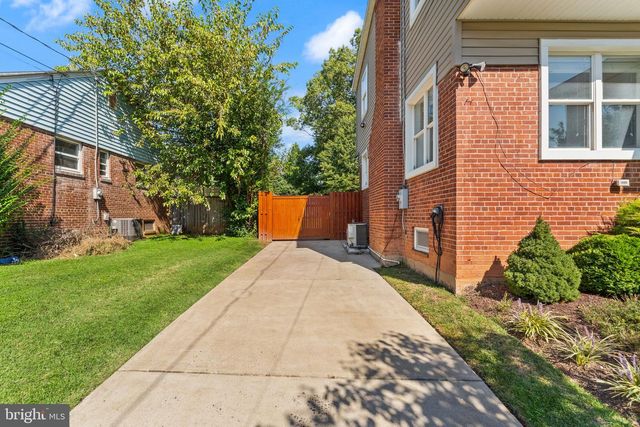 7406 VALLEYCREST BLVD, Annandale, VA 22003
