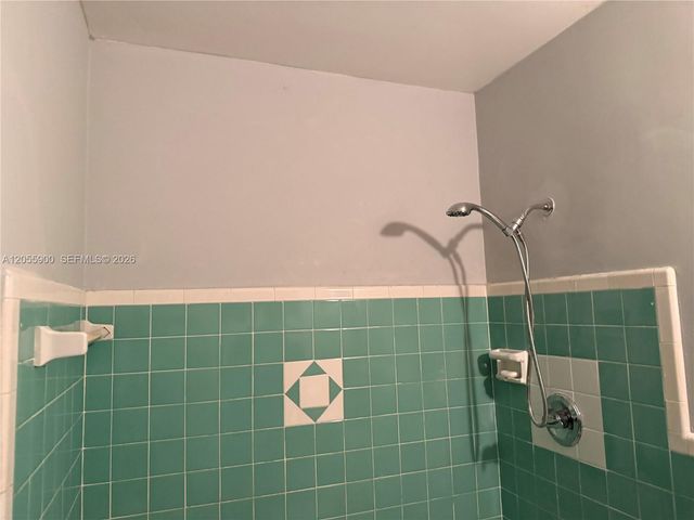 1570 NE 130th St, North Miami, FL 33161