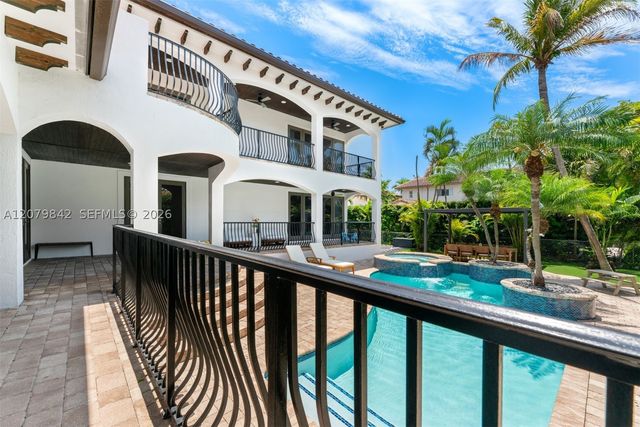1210 95th Street 18, Bay Harbor Islands, FL 33154