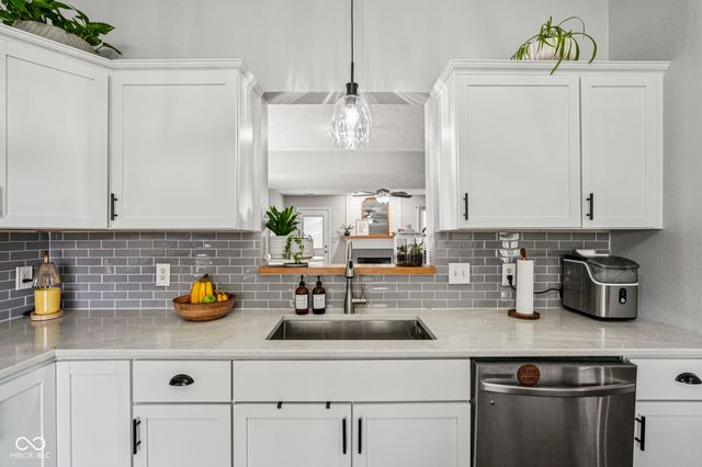 1825 Clover Lane, Lebanon, IN 46052