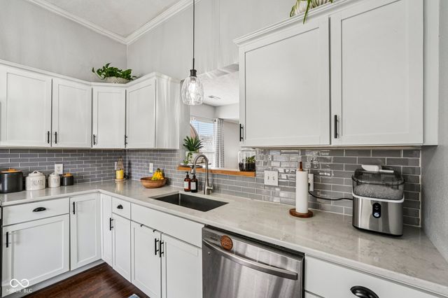 1825 Clover Lane, Lebanon, IN 46052