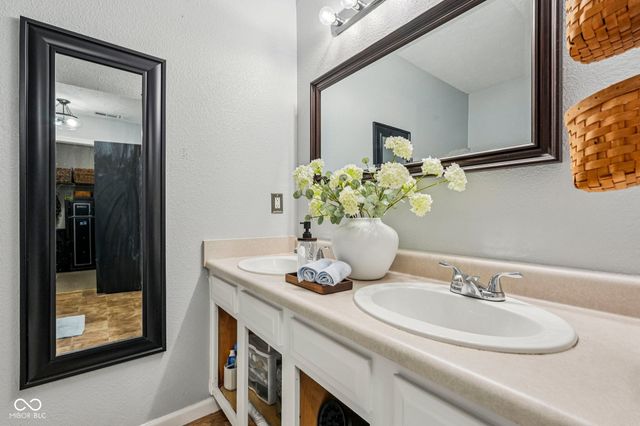 1825 Clover Lane, Lebanon, IN 46052