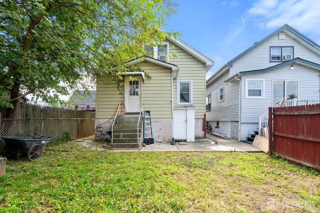 6 Worden Avenue, Woodbridge Proper, NJ 08861