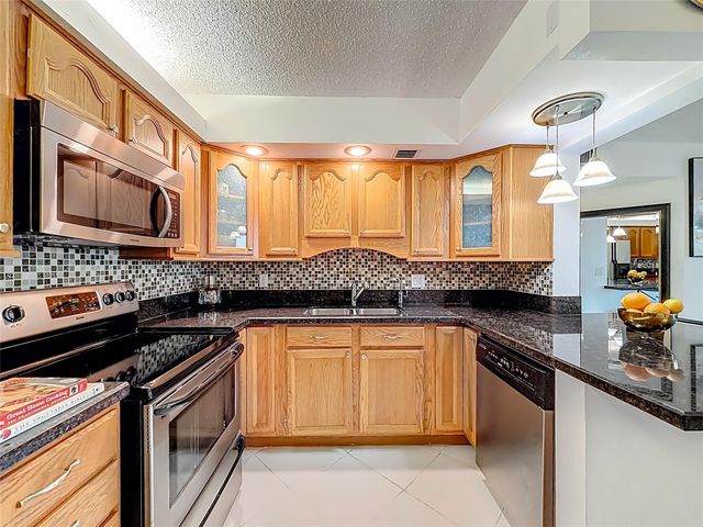 1101 River Reach Dr 502, Fort Lauderdale, FL 33315