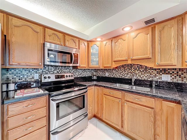 1101 River Reach Dr 502, Fort Lauderdale, FL 33315