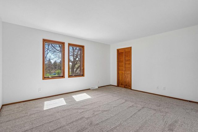 26116 Windermere DRIVE, Wind Lake, WI 53185